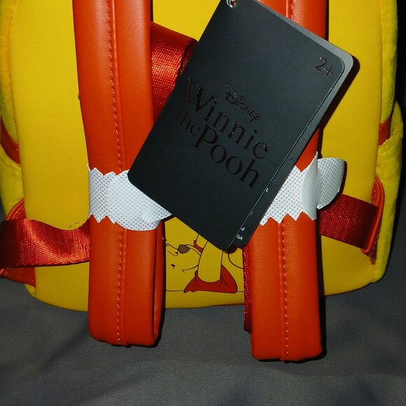 Pooh mini backpack loungefly